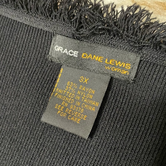 Grace Dane Lewis fringe trim V neck top - Picture 5 of 5